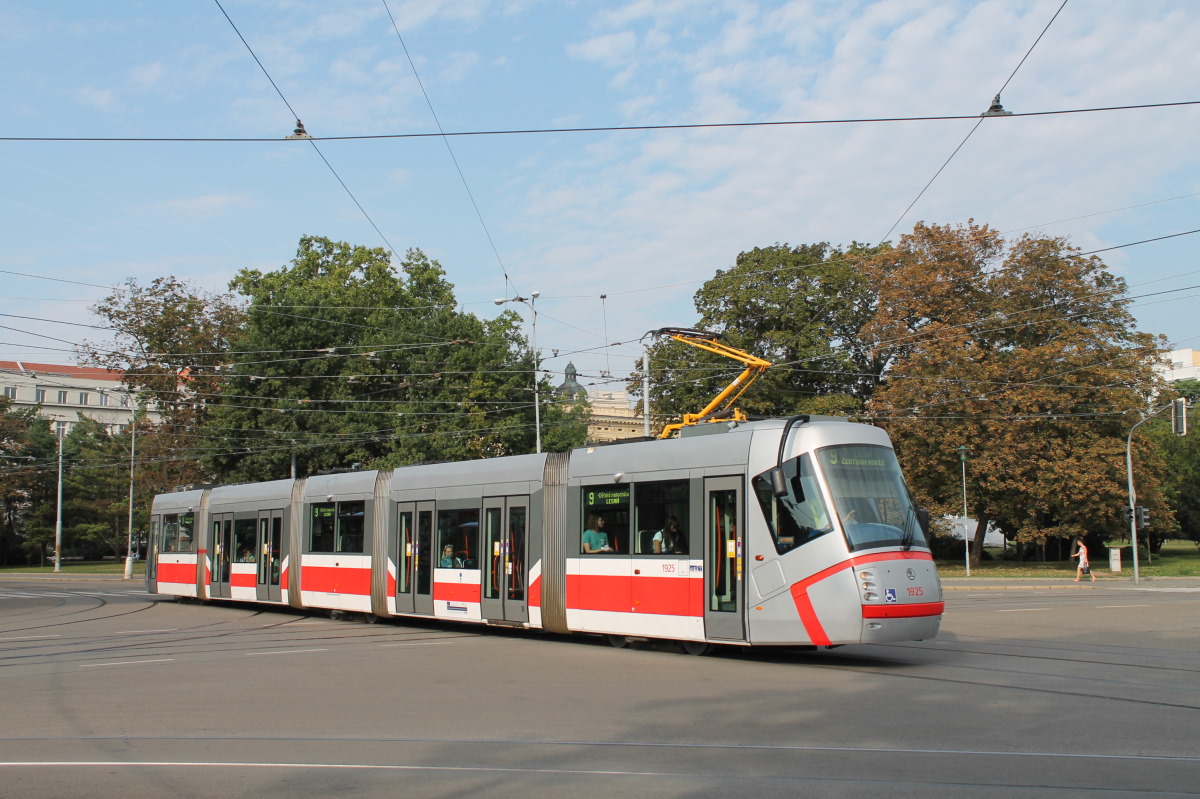 Брно, Škoda 13T Elektra № 1925