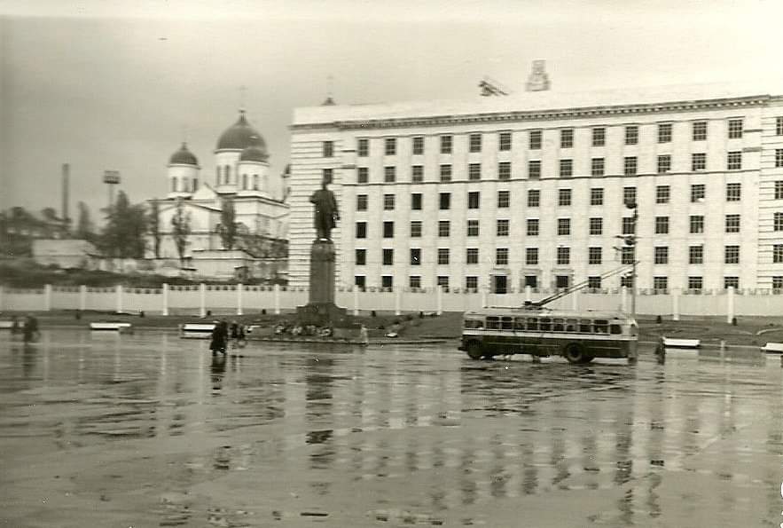 Dnipras — Old photos: Trolleybus