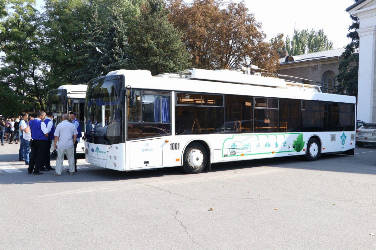 Днепр, Дніпро Т203 № 1001