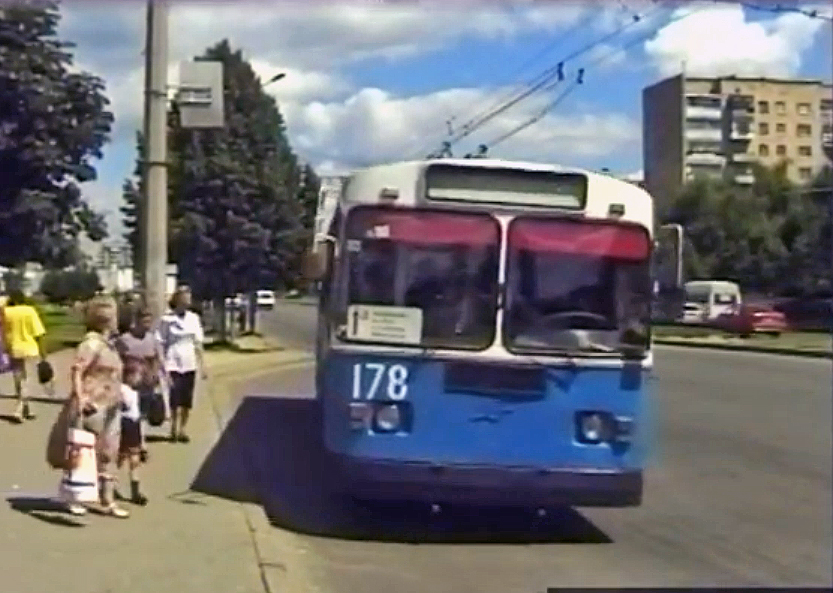 Луцк, ЗиУ-682Г [Г00] № 178; Луцк — Скриншоты с видео
