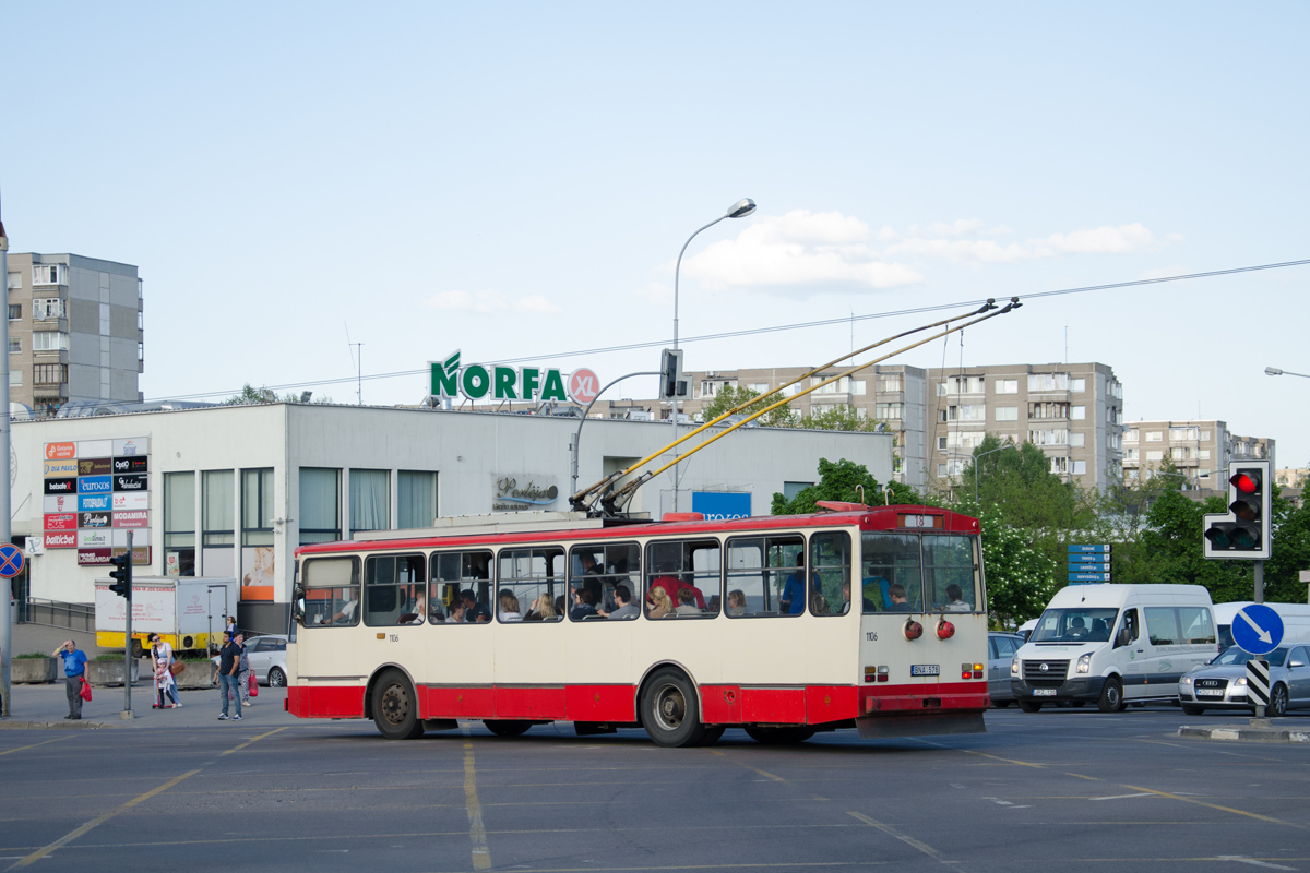 Вильнюс, Škoda 14Tr05 № 1106