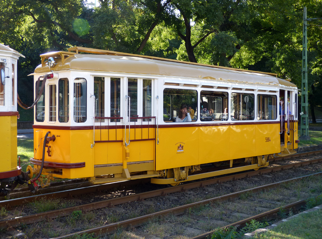 Budapest, EP (MWG) — 5884