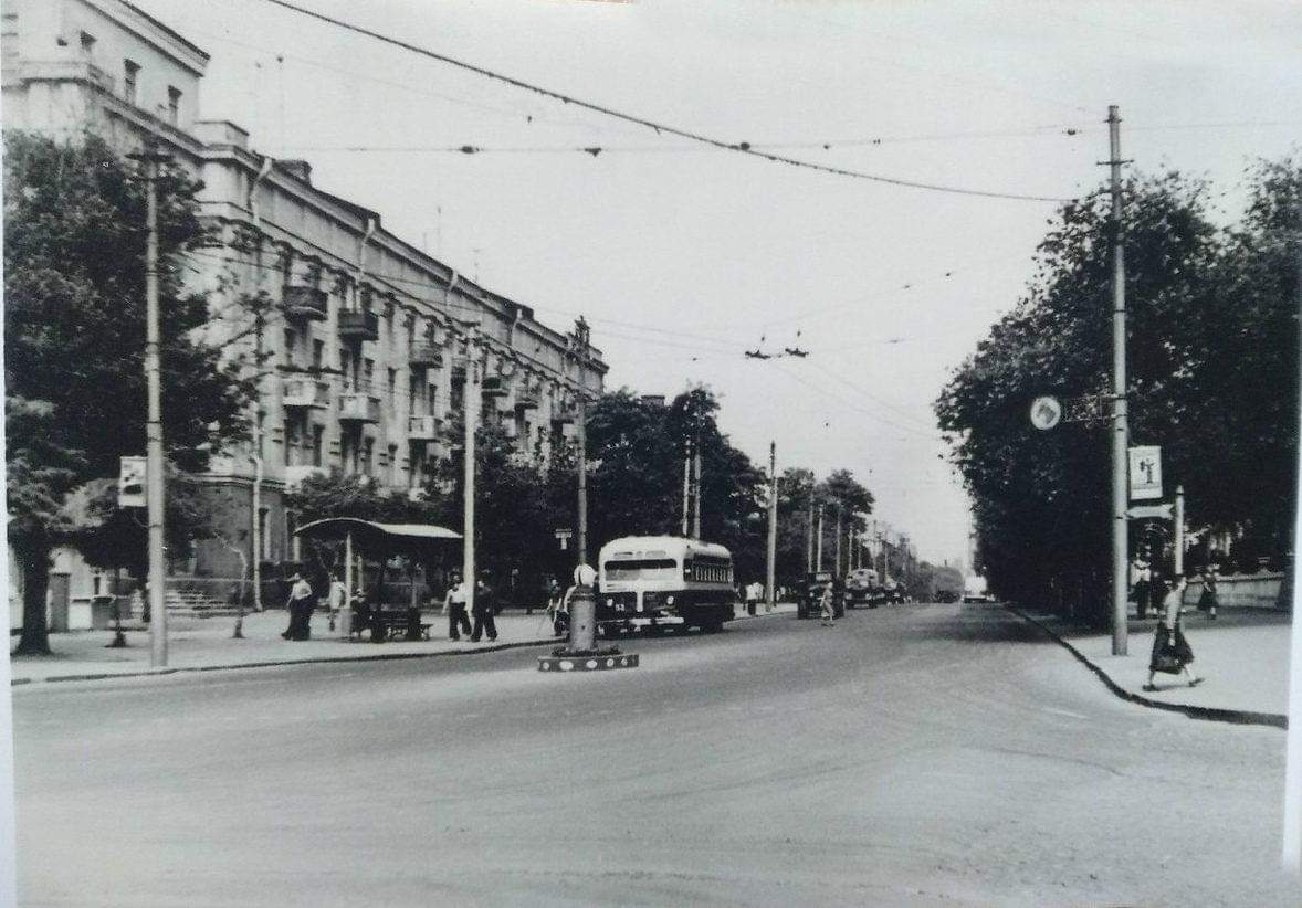 Dnipro, MTB-82D Nr. 52; Dnipro — Old photos: Trolleybus