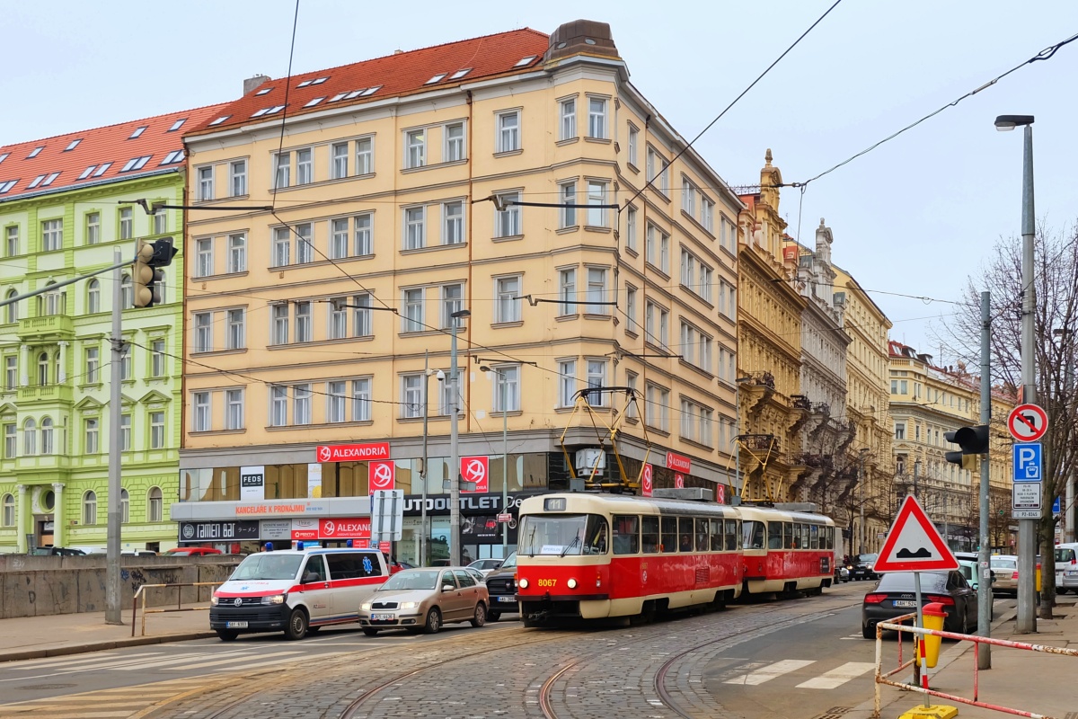 Прага, Tatra T3M2-DVC № 8067