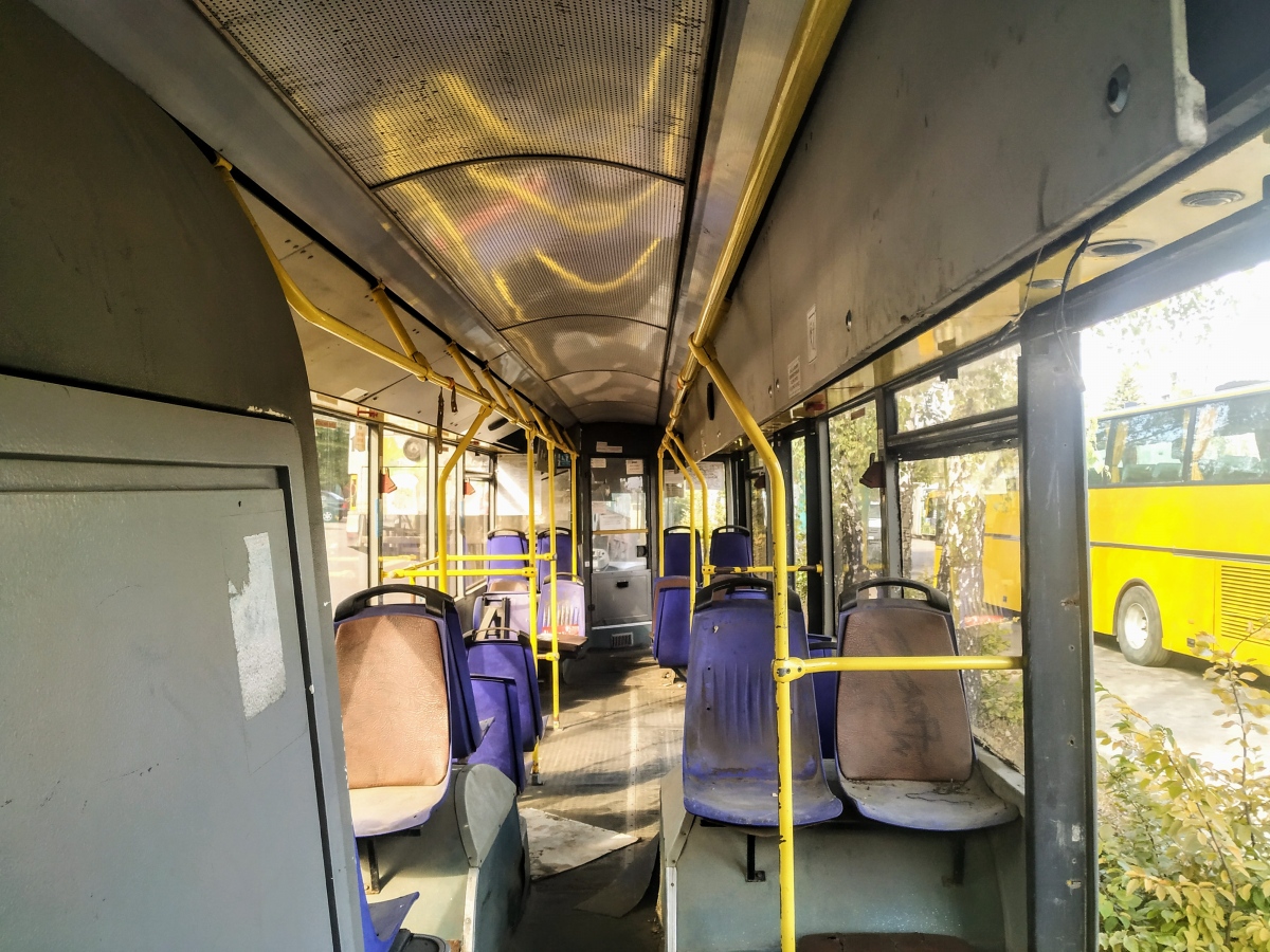 Lwów, LAZ E183D1 Nr 106