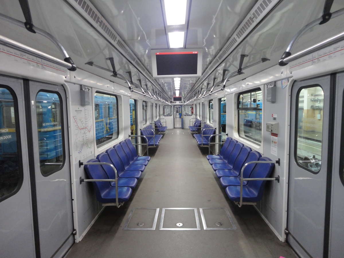 Киев, Е-КМ-Пм (81-7081) № 5298