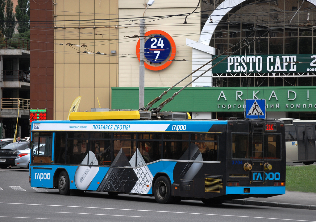 Kiev, MAZ-103T N°. 3704