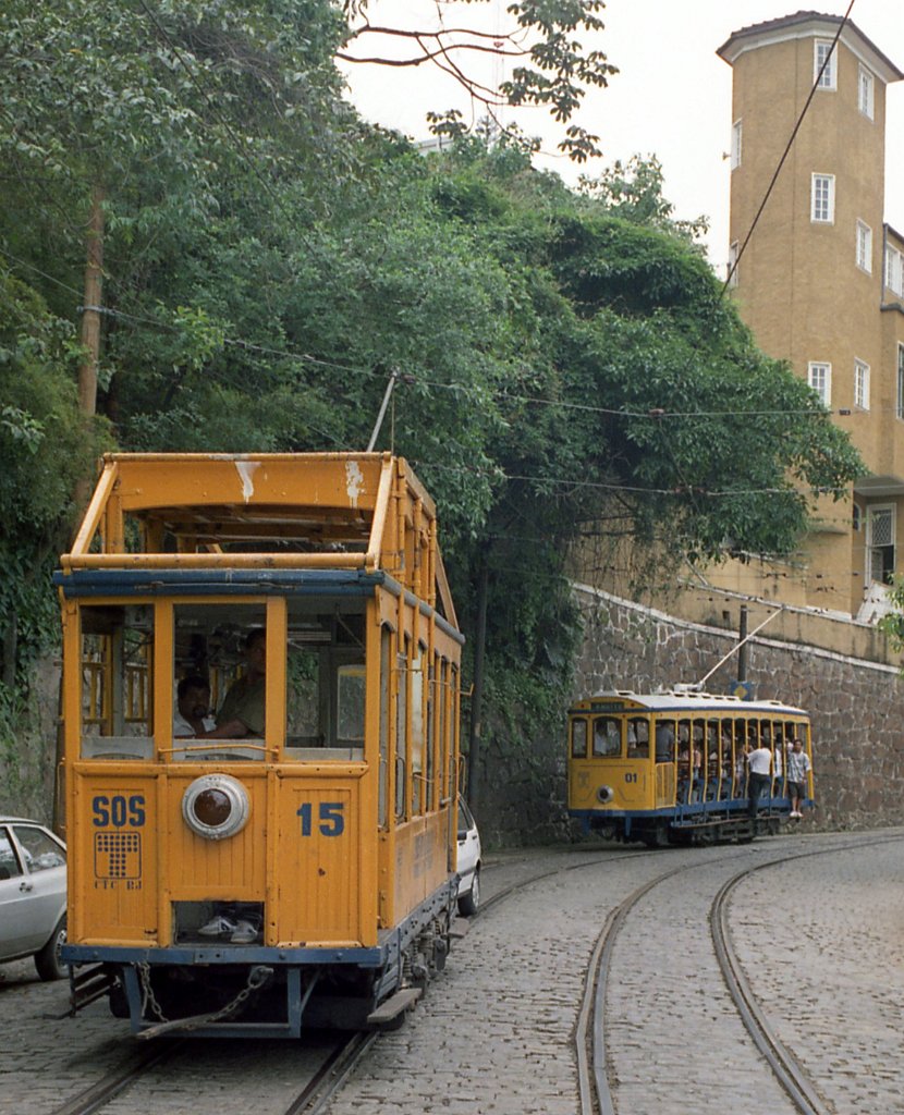Рио-де-Жанейро, Двухосный моторный вагон № 105; Рио-де-Жанейро, Двухосный моторный вагон № 01