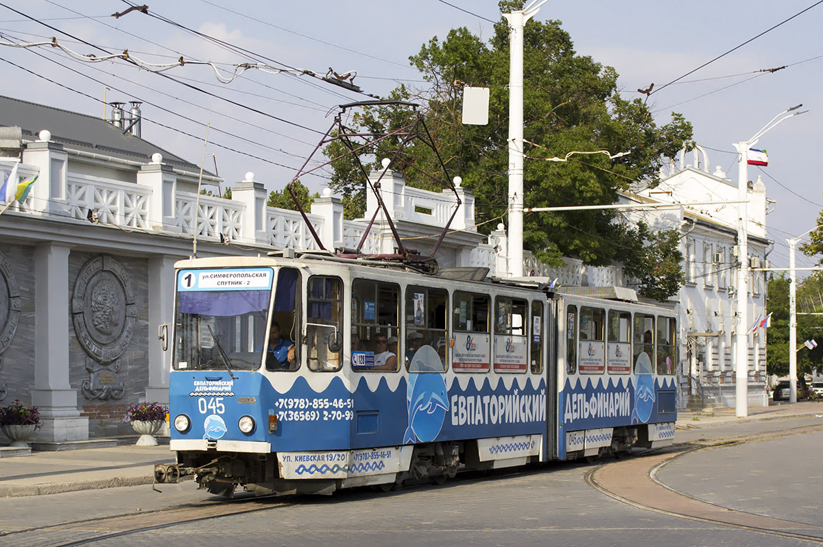 Jevpatorija, Tatra KT4SU — 045