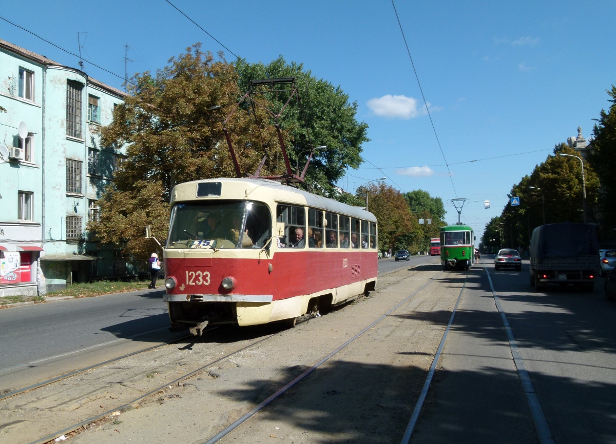 Днепр, Tatra T3SU № 1233