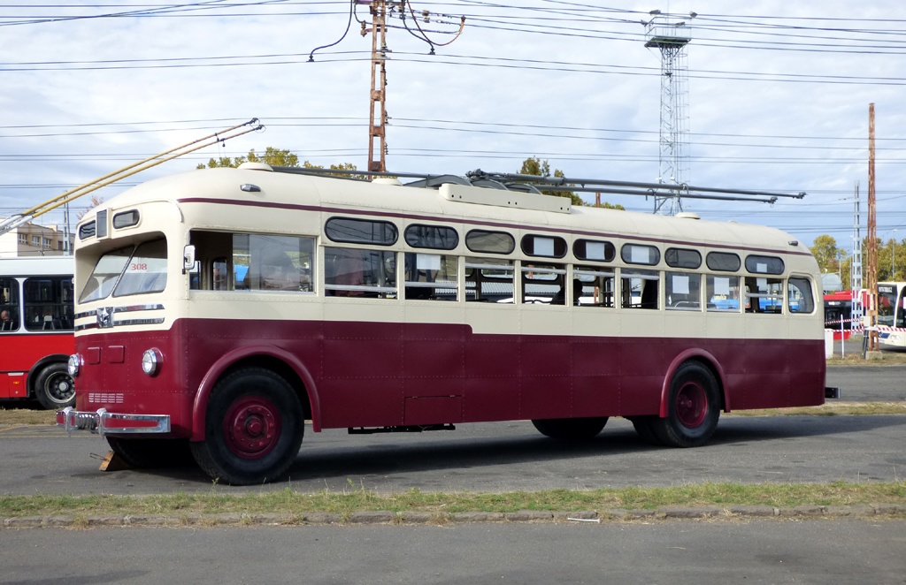 Budapest, MTB-82D N°. б/н; Budapest — Trolleybus depot Budapest, MTB-82D N°. б/н; Budapest — Trolleybus depot