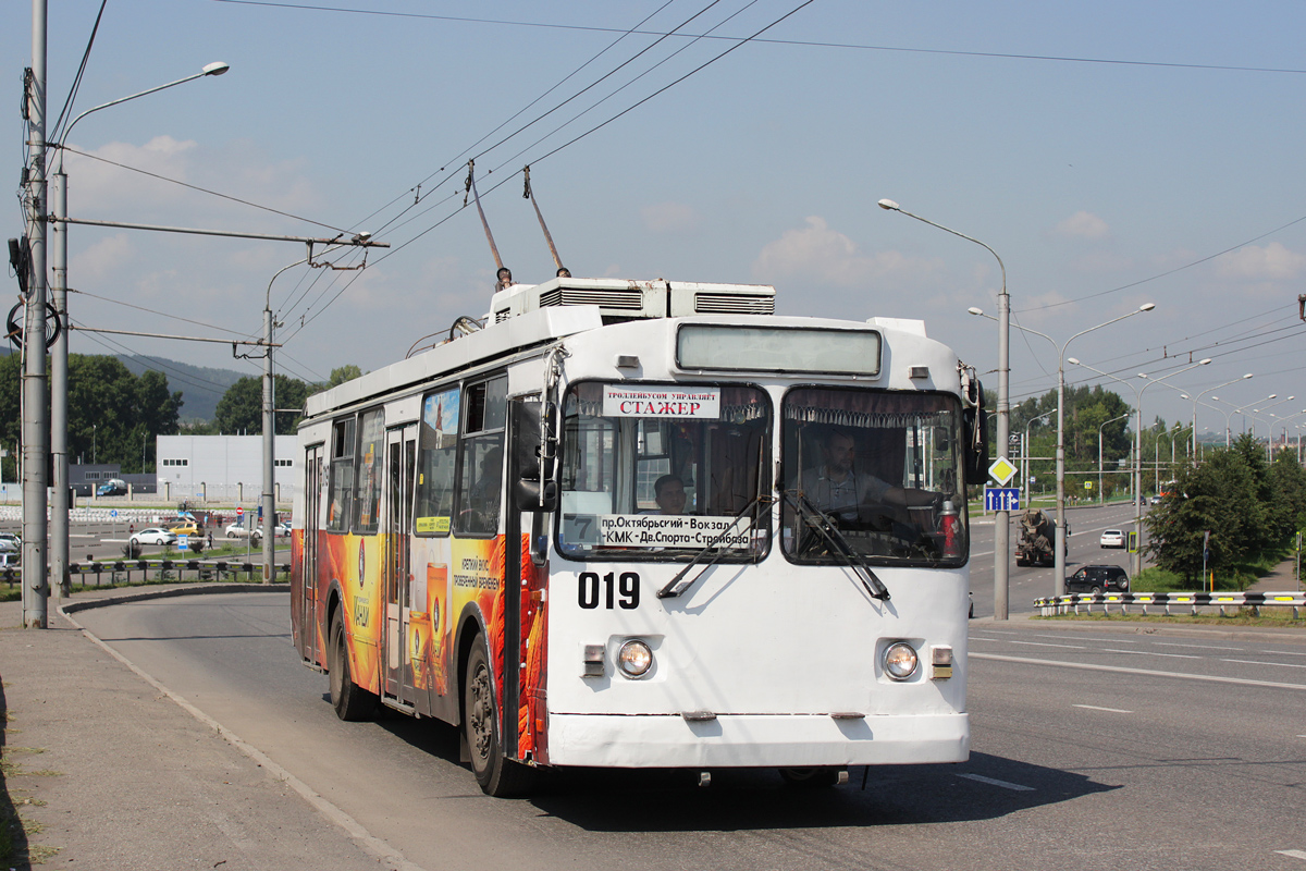 Nowokuźnieck, ZiU-682G-016.02 Nr 019