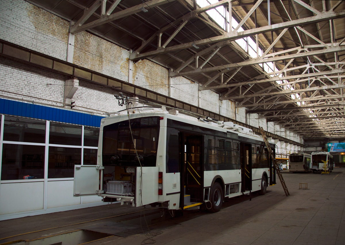 Saratov, Trolza-5275.03 “Optima” č. 1325; Engels — New and experienced trolleybuses ZAO "Trolza"