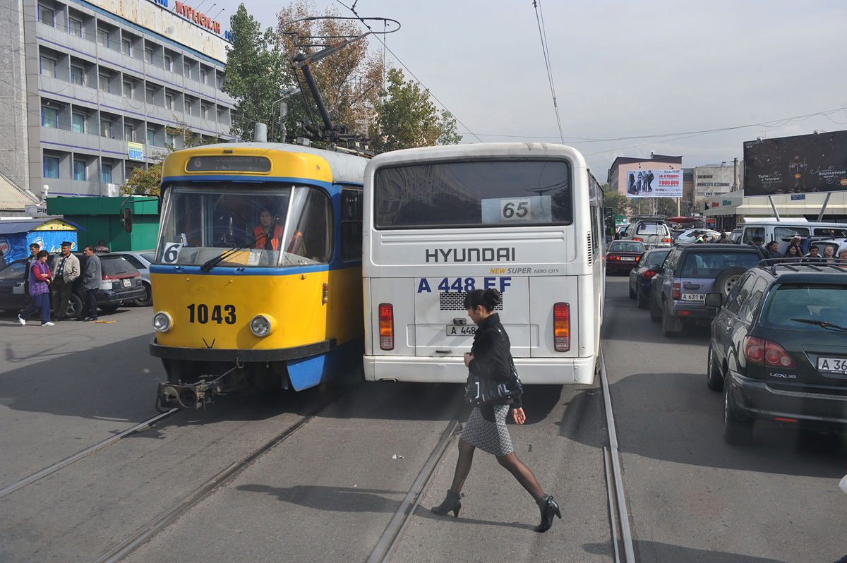 Алматы, Tatra T4D № 1043; Алматы — Разные фотографии; Алматы — Трамвайные линии