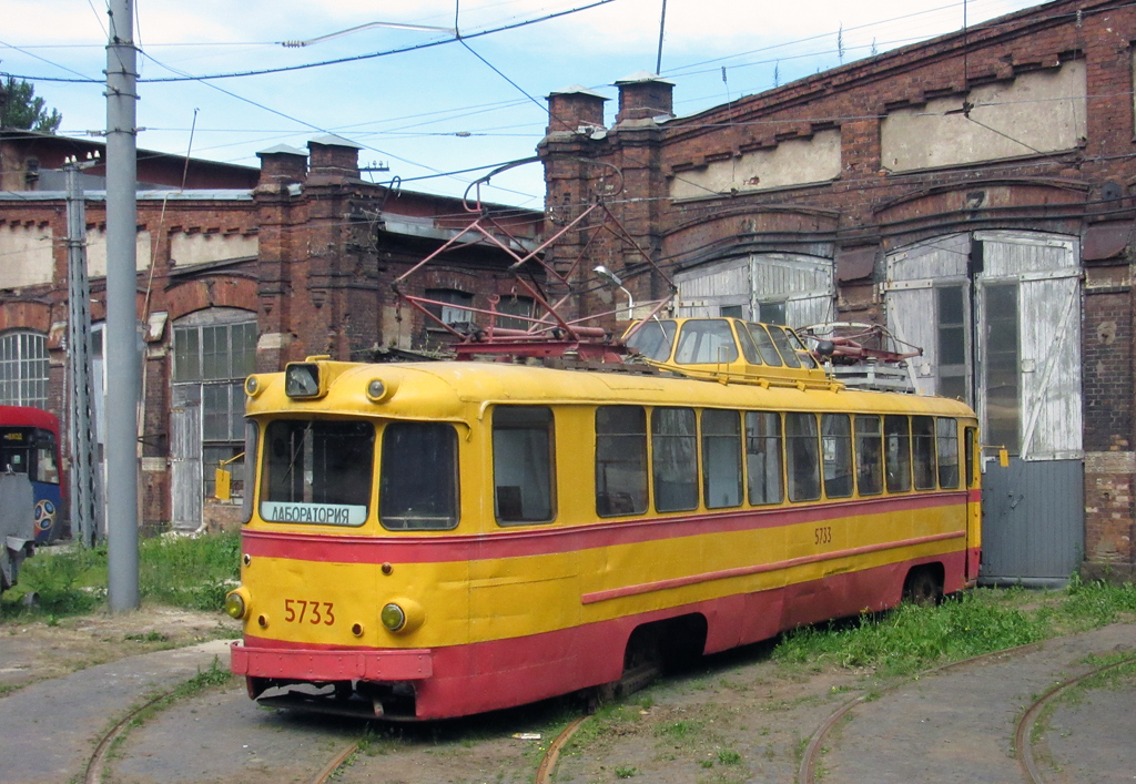 Saint-Petersburg, LM-57 № 5733 Saint-Petersburg, LM-57 № 5733