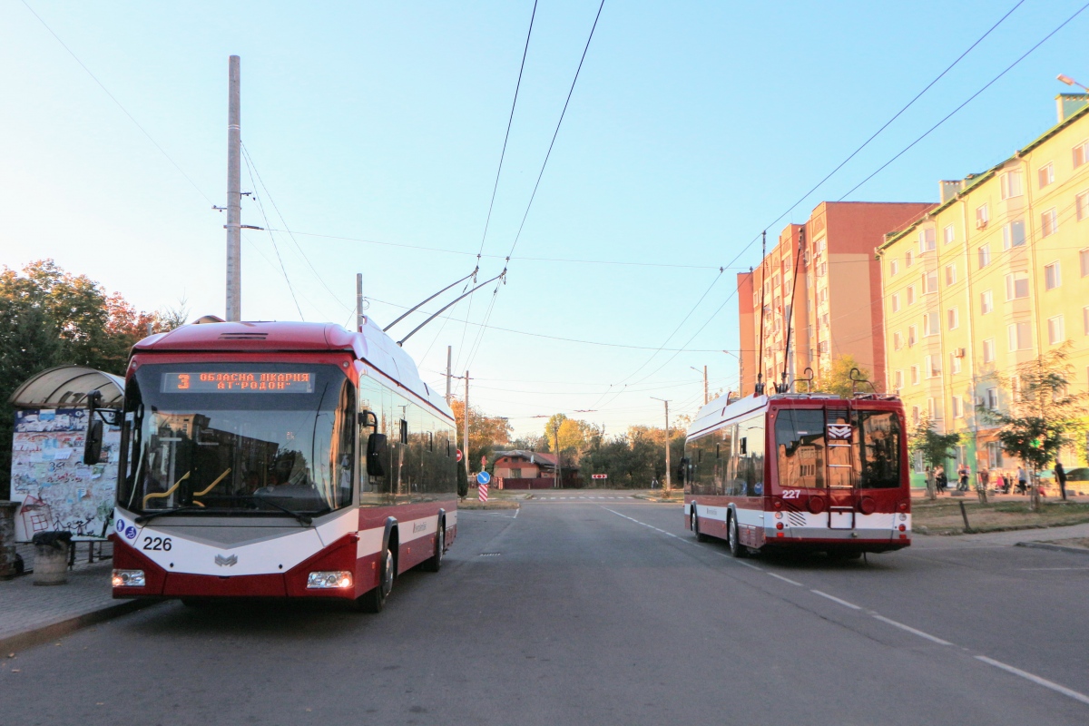 Ivano-Frankovszk, BKM 321 — 226; Ivano-Frankovszk, BKM 321 — 227