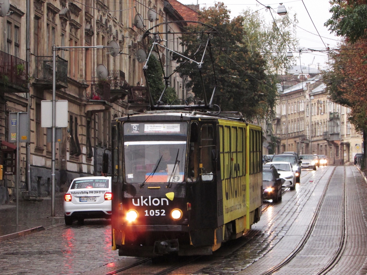 Львов, Tatra KT4SU № 1052