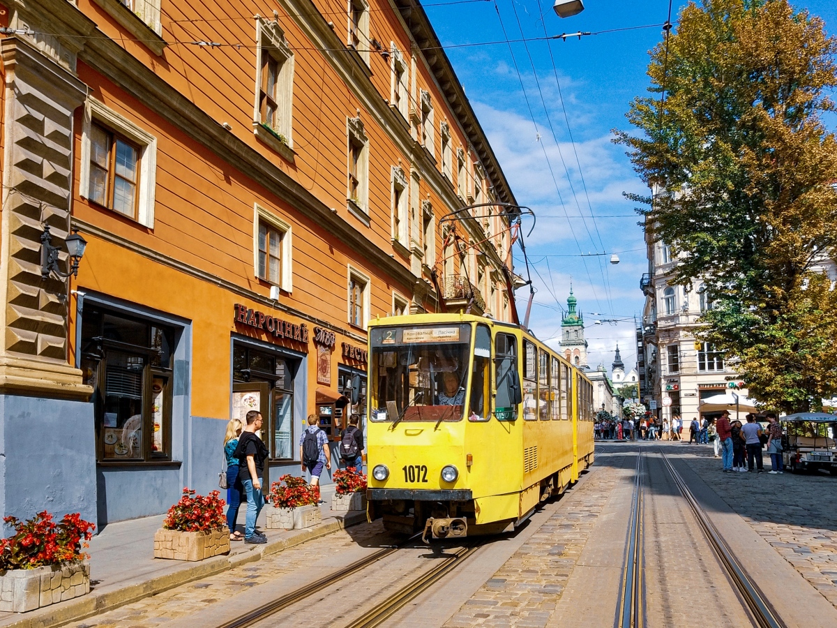 Львов, Tatra KT4SU № 1072