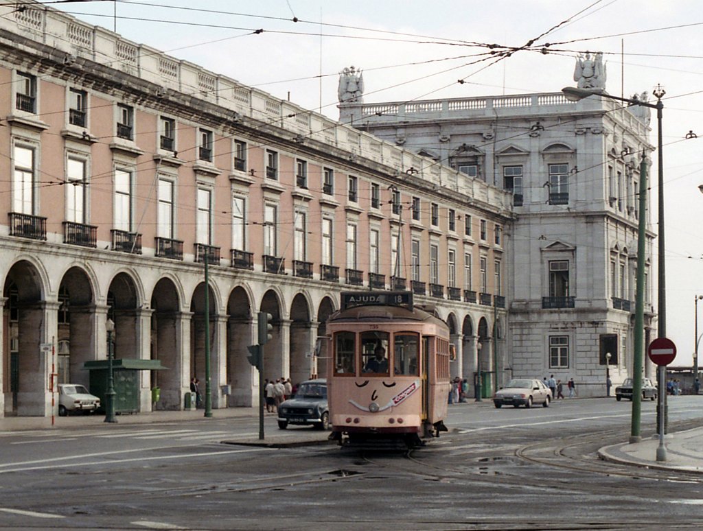 Лиссабонская агломерация, Carris 2-axle motorcar (Standard) № 735