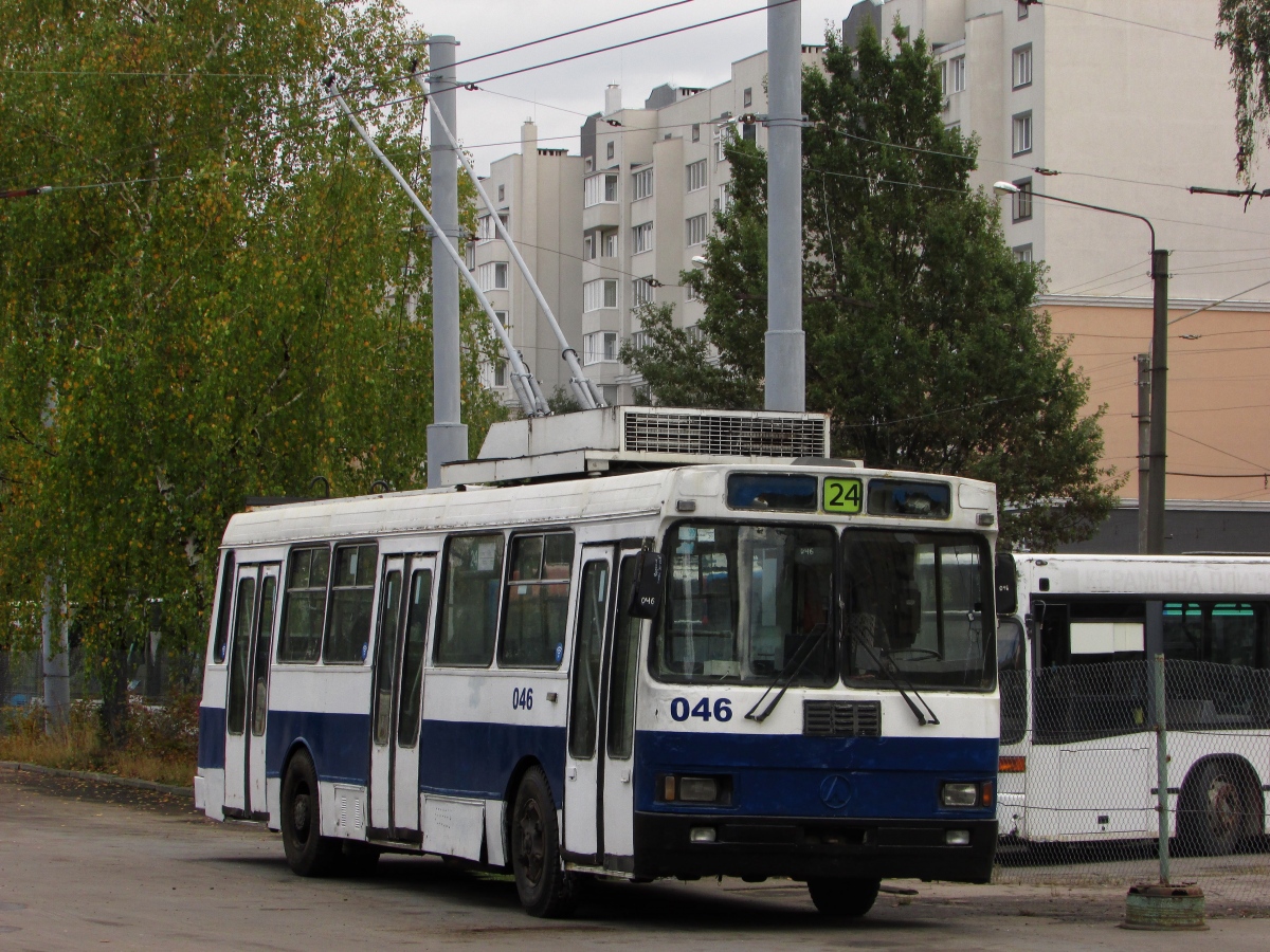 Львів, ЛАЗ-52522 № 046