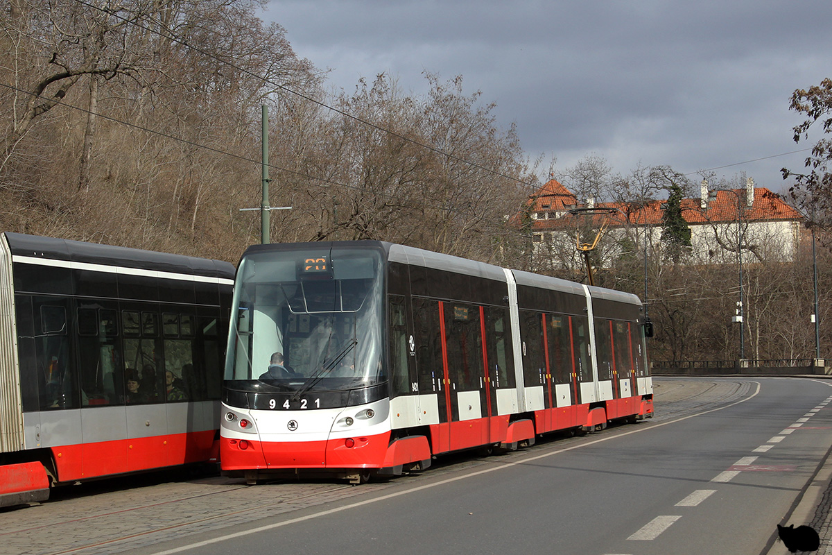 Прага, Škoda 15T6 ForCity Alfa Praha № 9421