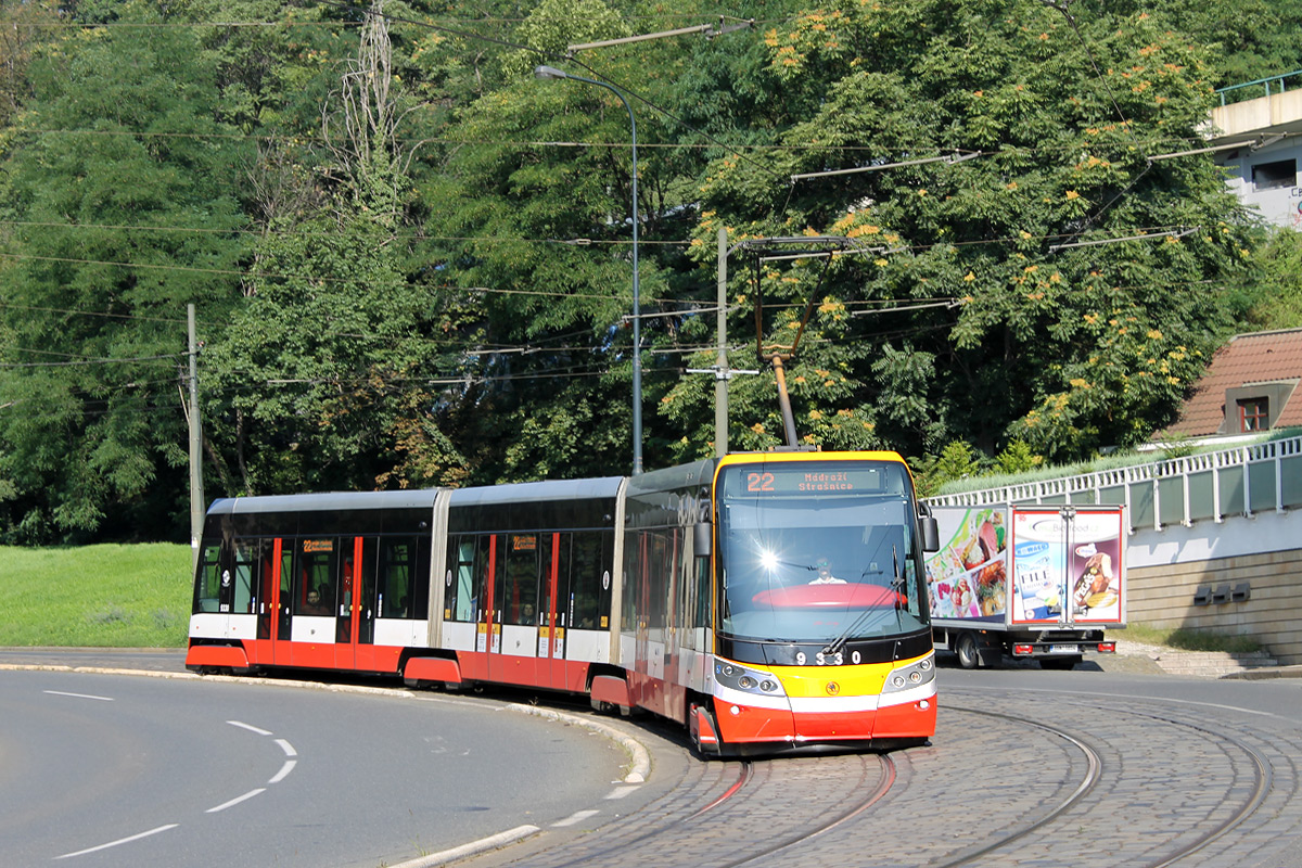 Прага, Škoda 15T4 ForCity Alfa Praha № 9330