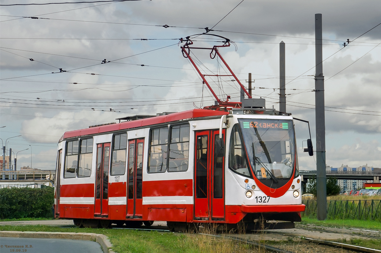 Санкт-Петербург, 71-134А (ЛМ-99АВН) № 1327 Санкт-Петербург, 71-134А (ЛМ-99АВН) № 1327