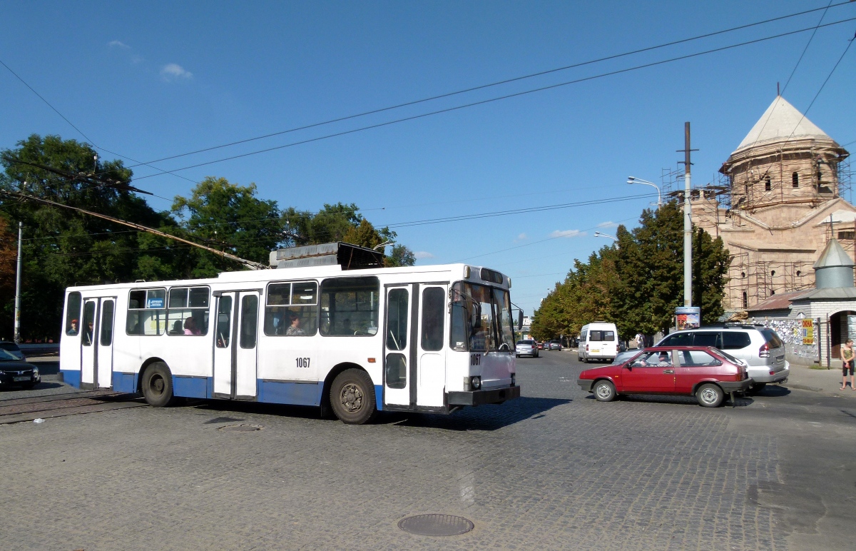 Днепр, ЮМЗ Т1Р (Т2П) № 1067