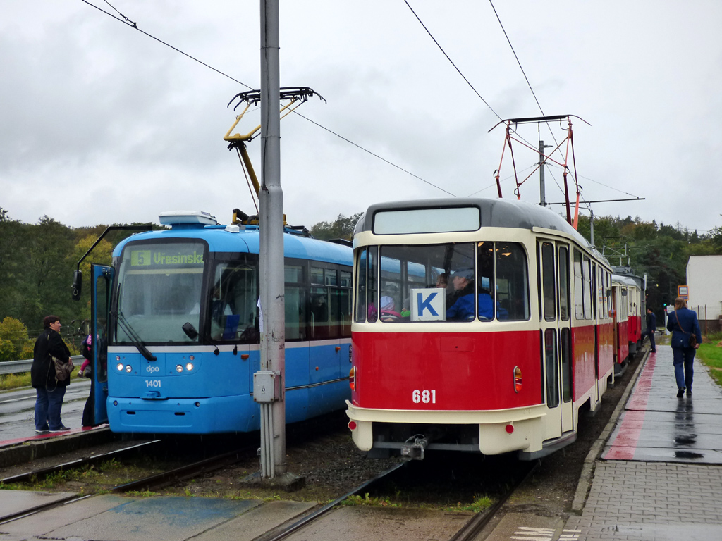 Острава, Tatra T2 № 681; Острава, Vario LF2.E № 1401