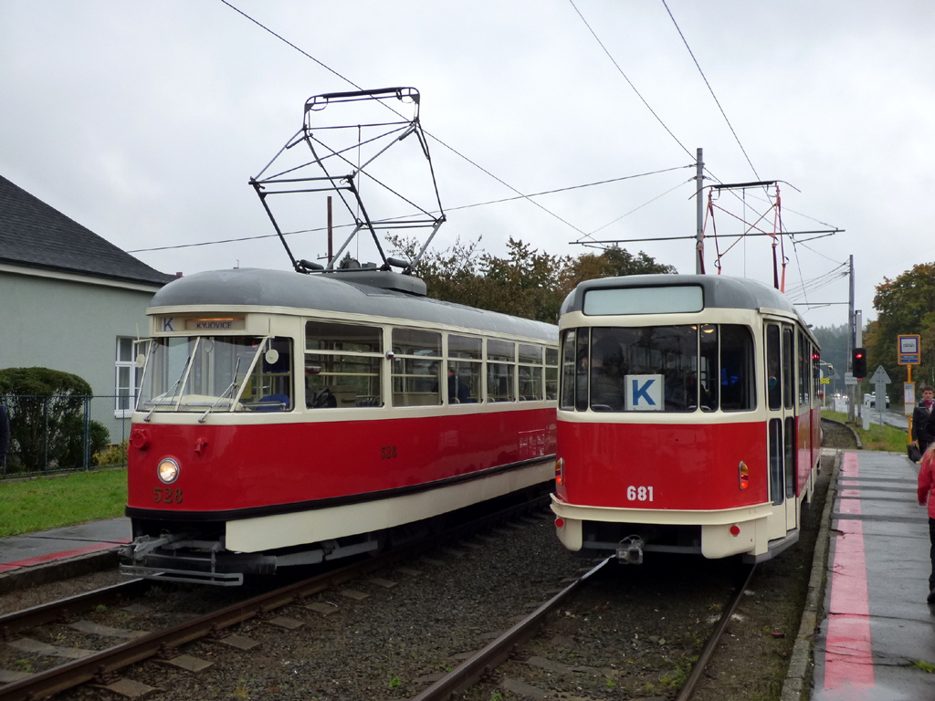 Острава, Tatra T1 № 528; Острава, Tatra T2 № 681