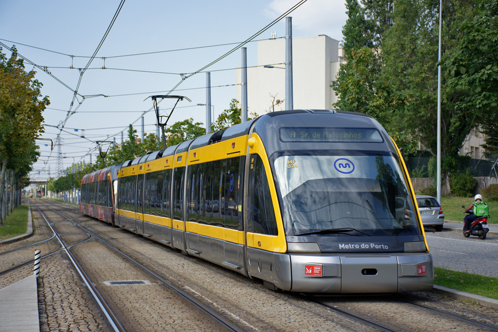 Порту, Bombardier Eurotram (Flexity Outlook) № MP024