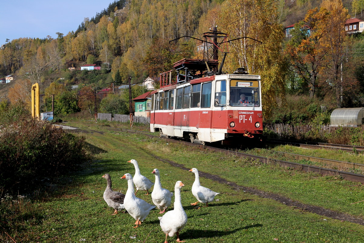 Złatoust, 71-605 (KTM-5M3) Nr РТ-4; Transport and animals