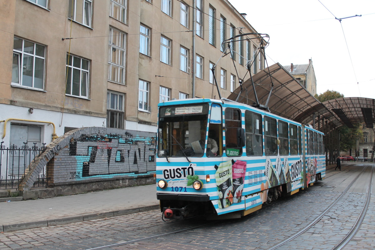 Львов, Tatra KT4SU № 1071