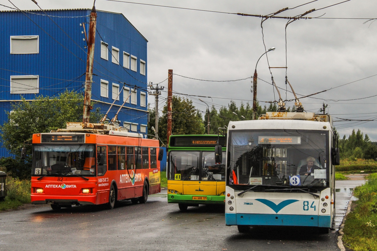 Тверь, Тролза-5275.03 «Оптима» № 82; Тверь, Тролза-5265.00 «Мегаполис» № 84