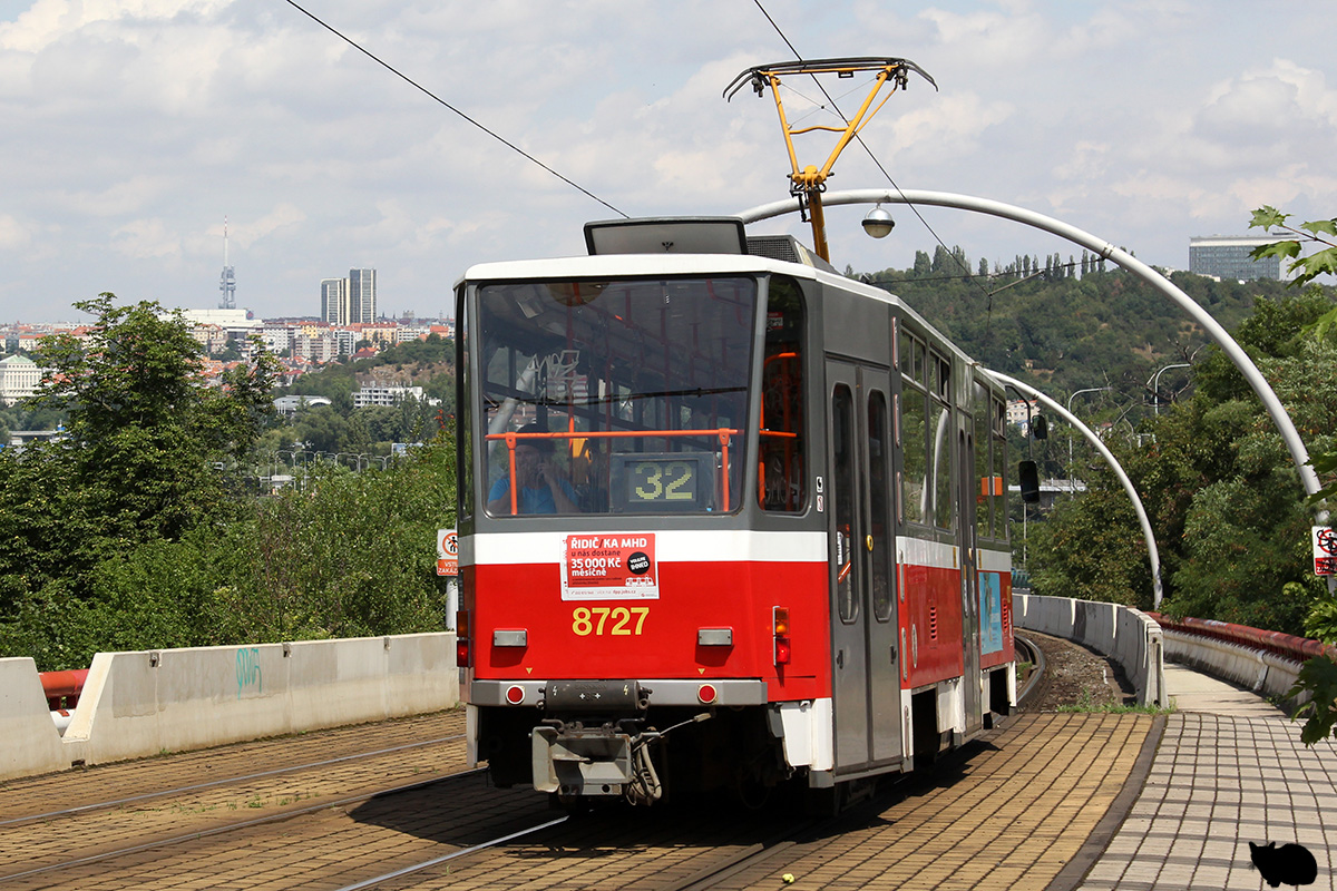 Прага, Tatra T6A5 № 8727