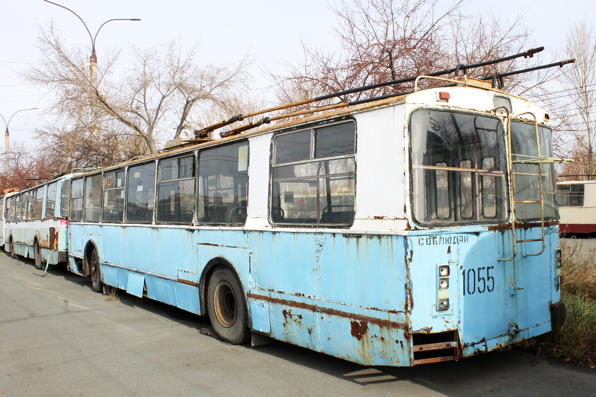 Челябинск, ЗиУ-682В-* № 1055