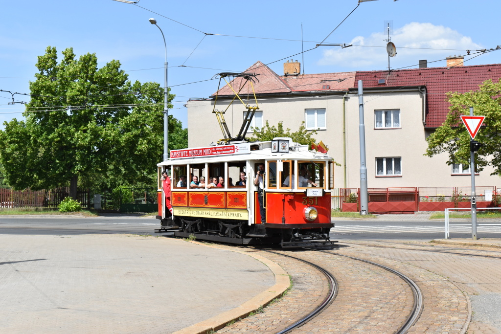 Прага, Ringhoffer DSM № 351; Пльзень — Празднование 120-летия общественного транспорта в Пльзене