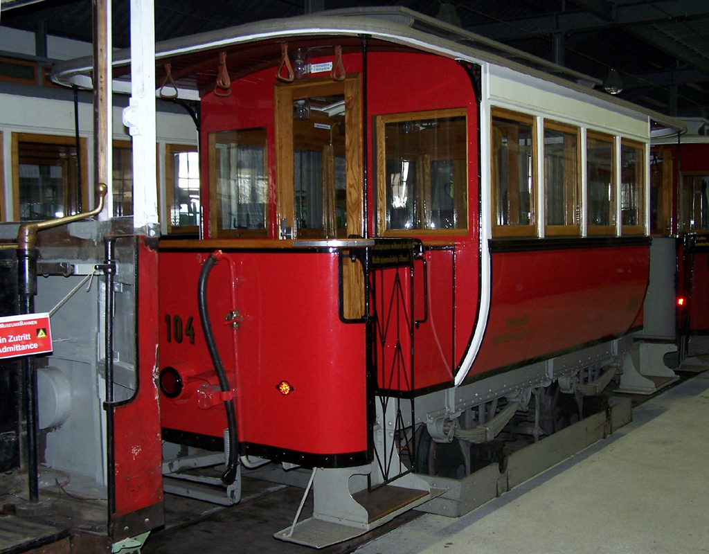 Innsbruck, Graz 2-axle trailer car — 104; Innsbruck — 25 Jahre Tiroler Museumsbahnen