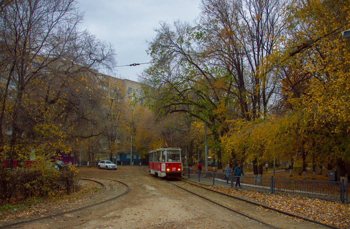 Saratov, 71-605 (KTM-5M3) Br. 1297