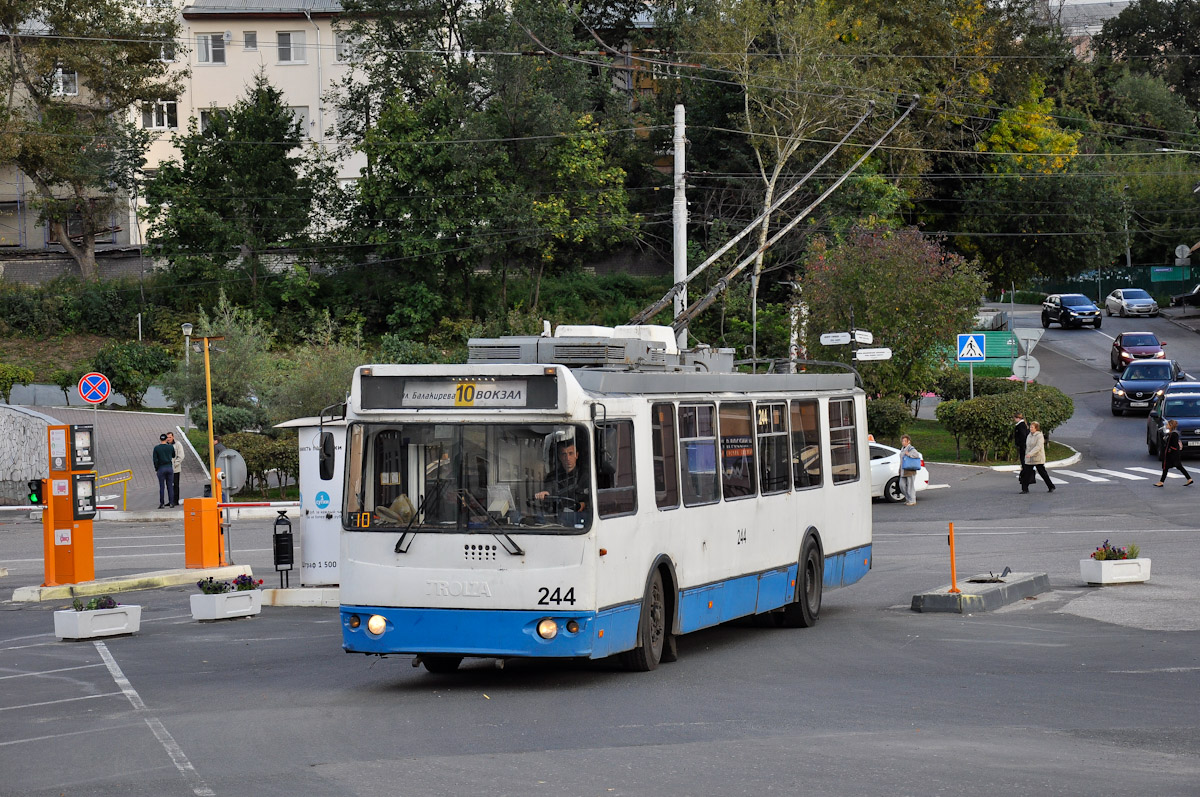 Владимир, ЗиУ-682Г-016.02 № 244