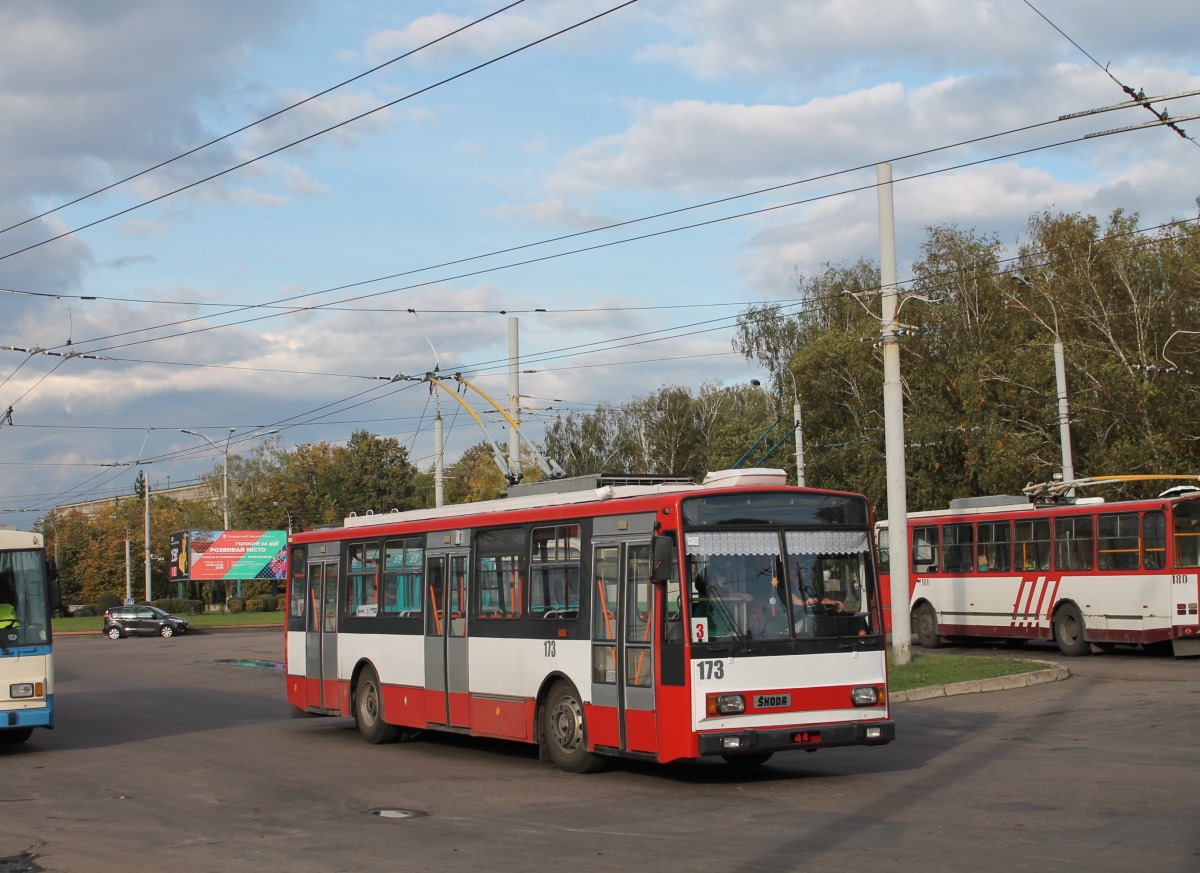 Ровно, Škoda 14Tr10/6 № 173