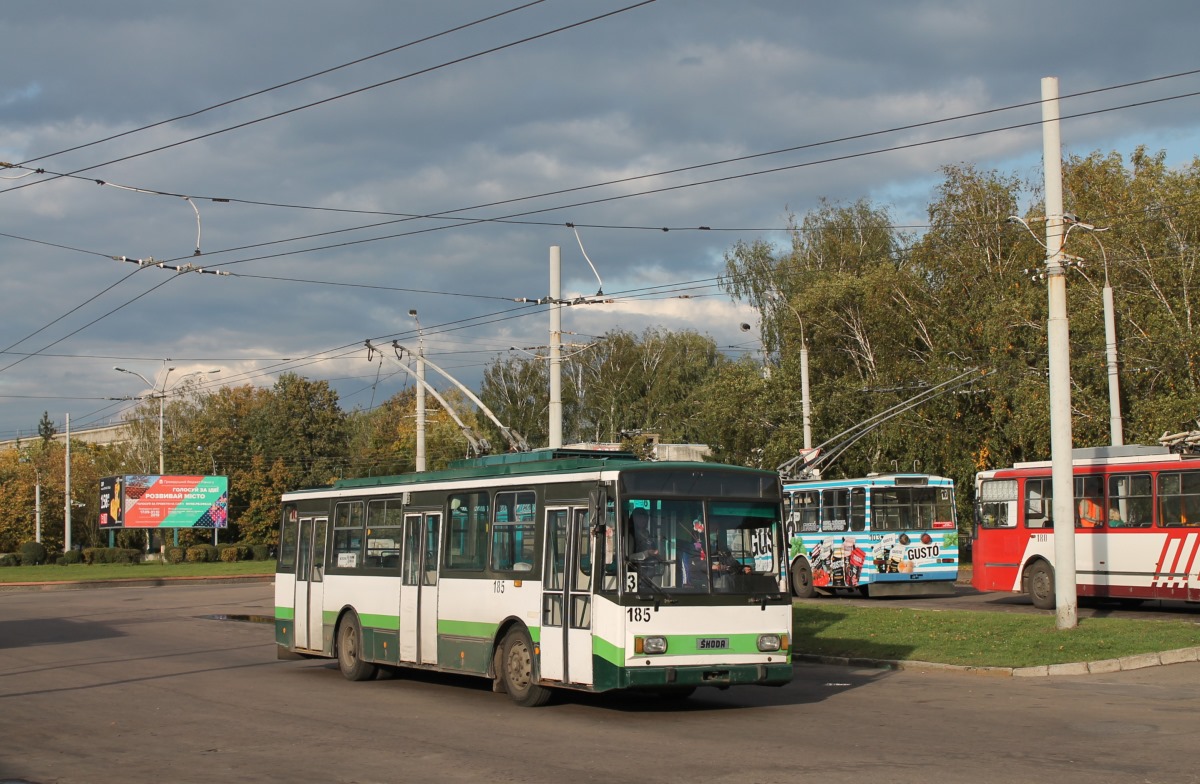 Ровно, Škoda 14Tr08/6 № 185