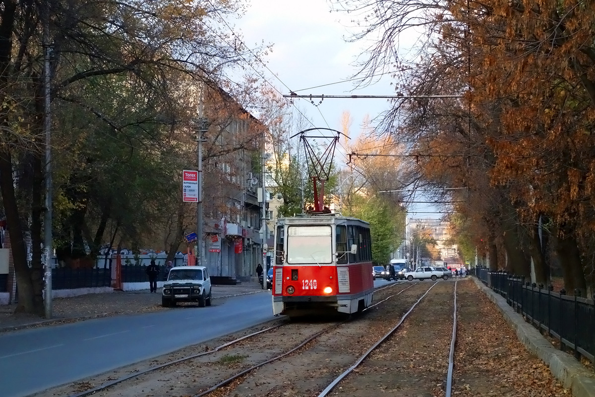 Саратов, 71-605 (КТМ-5М3) № 1240