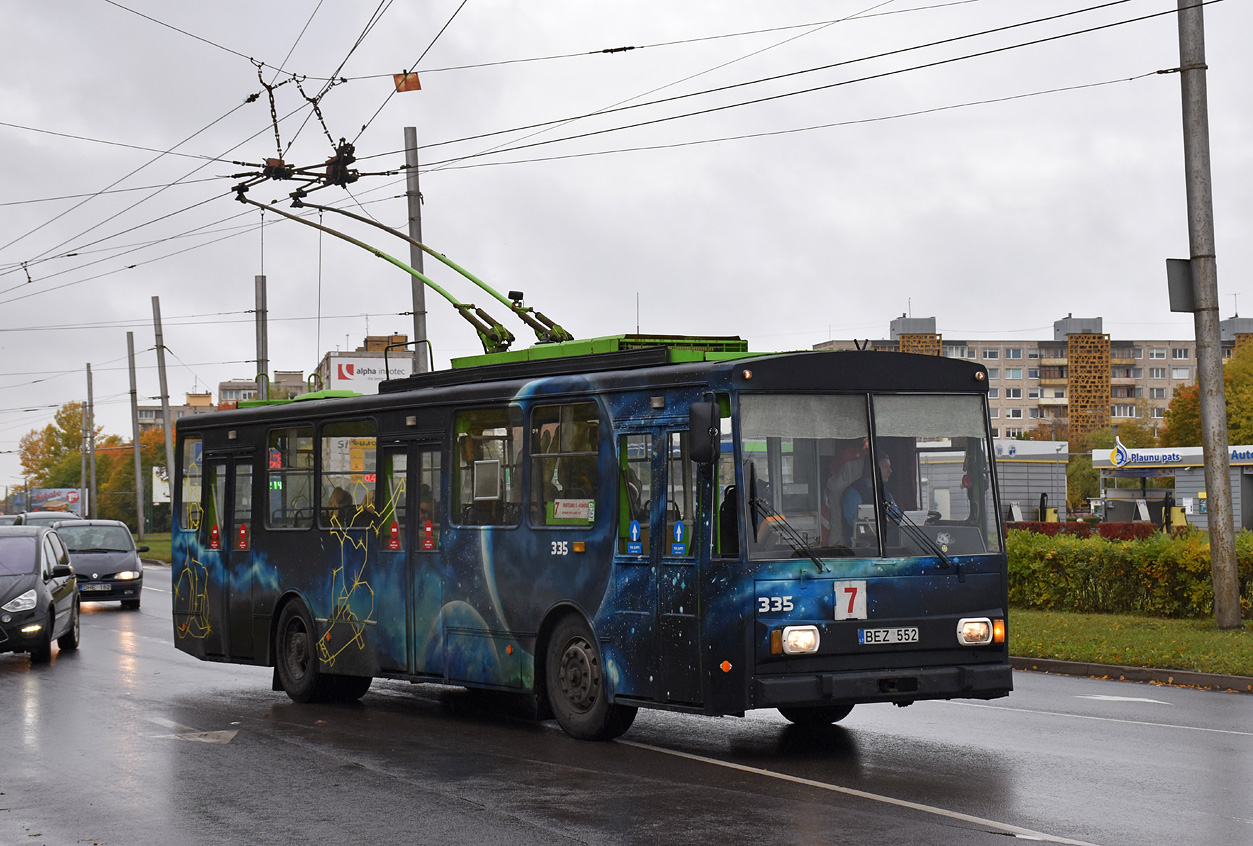 Каунас, Škoda 14Tr01 № 335