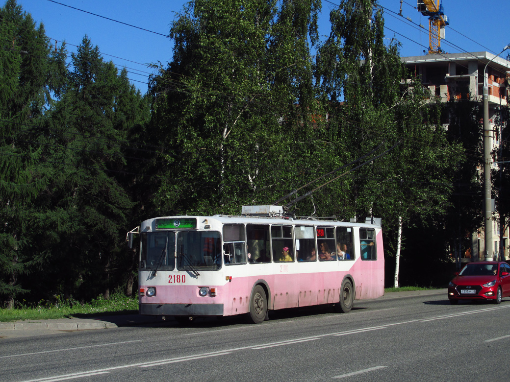 Ižkar, ZiU-682V № 2180