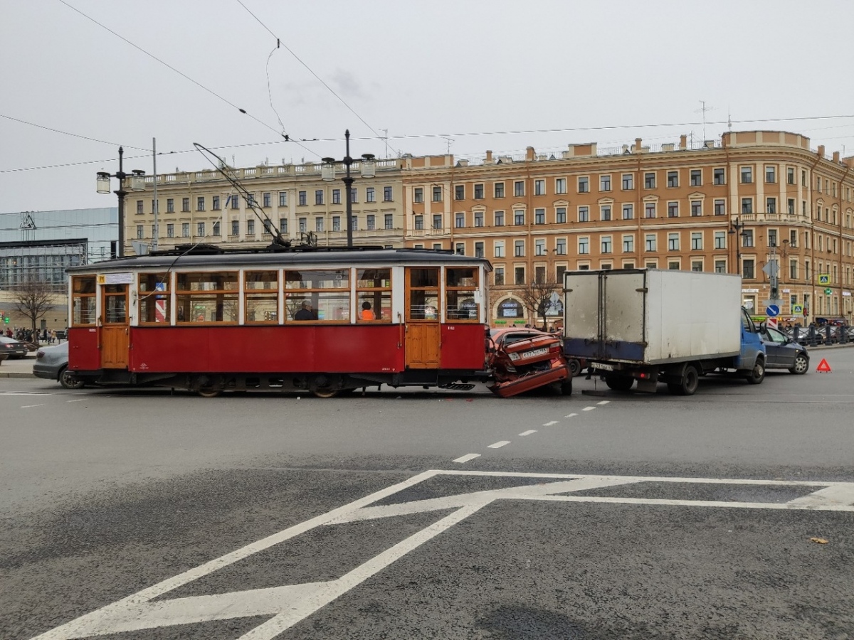 Санкт-Петербург, МС-4 № 2424; Санкт-Петербург — Происшествия Санкт-Петербург, МС-4 № 2424; Санкт-Петербург — Происшествия