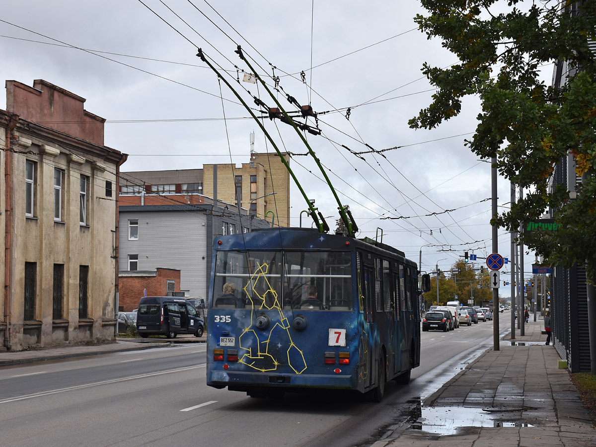 Каунас, Škoda 14Tr01 № 335