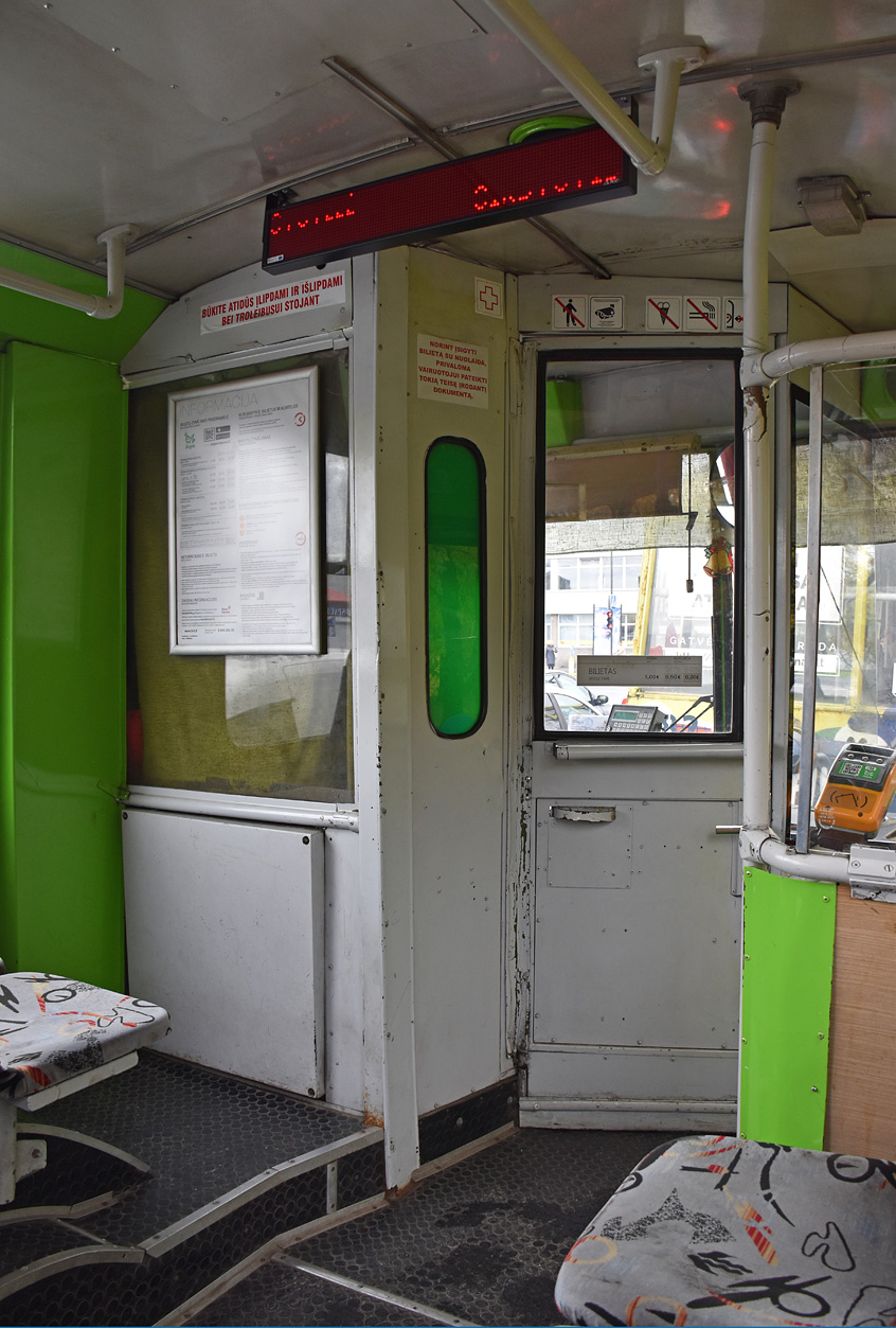 Каунас, Škoda 14Tr01 № 335