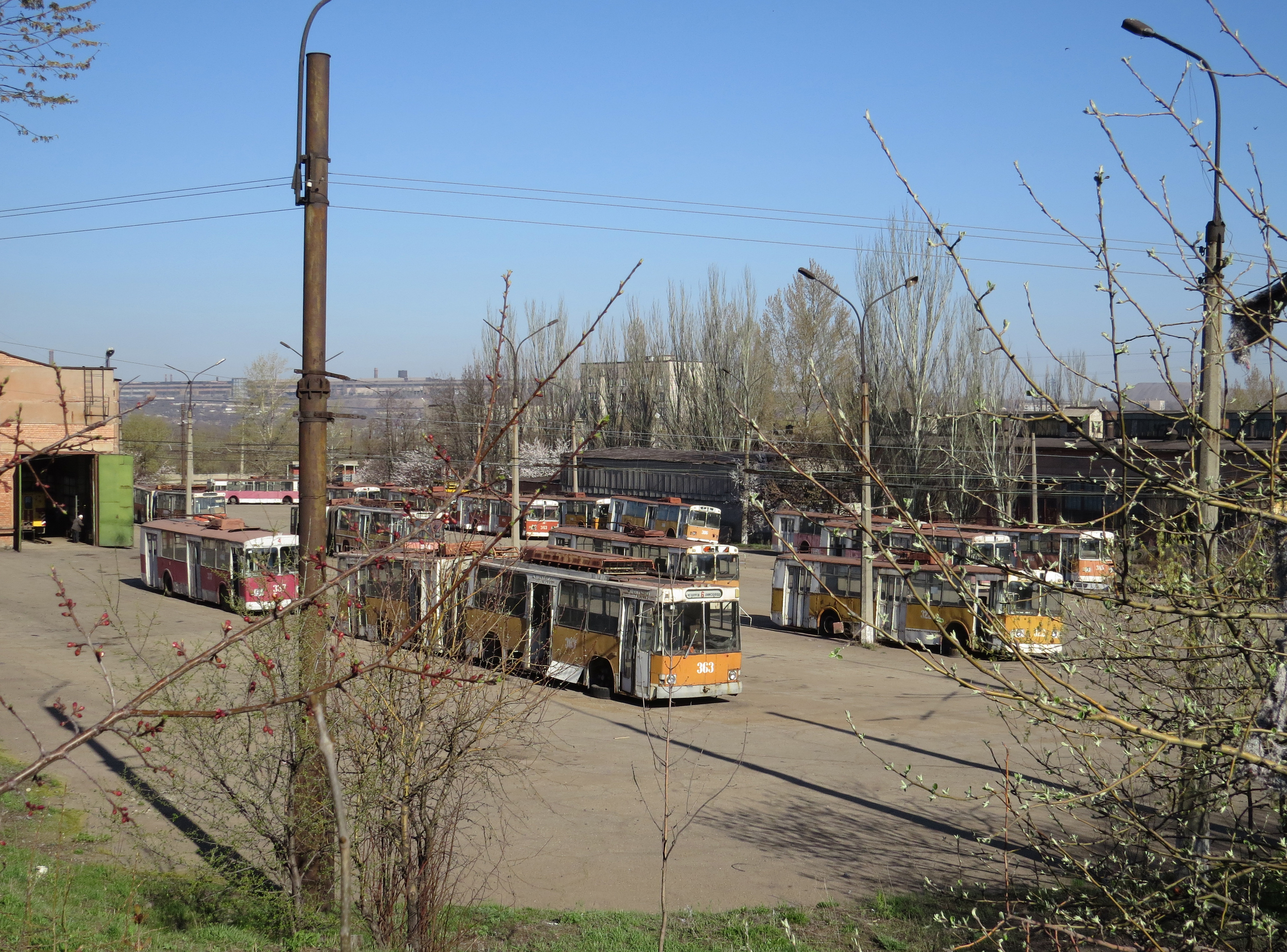Alchevsk, ZiU-682V-012 [V0A] № 337; Alchevsk, YMZ T1 № 363; Alchevsk, ZiU-682V [V00] № 322; Alchevsk — Miscellaneous photos