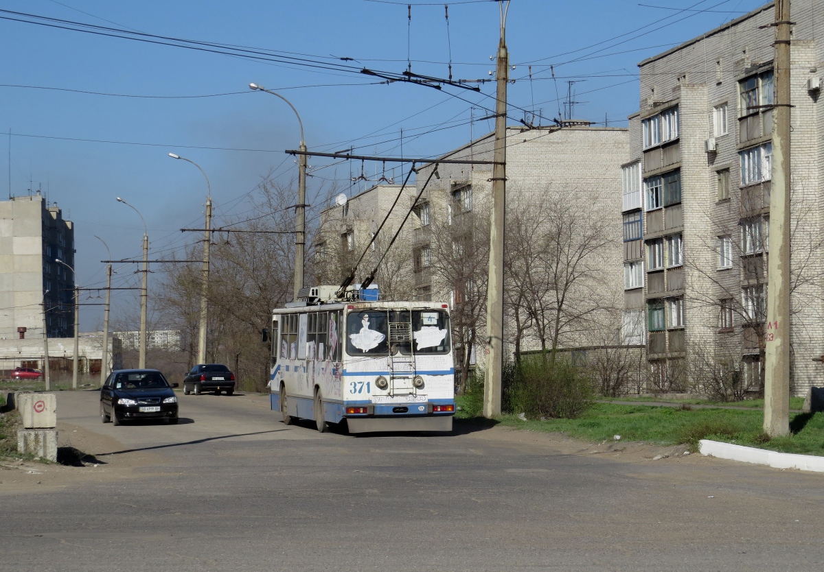 Alchevsk, YMZ T2 № 371